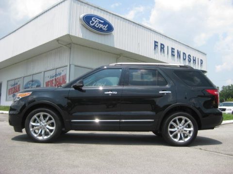 Tuxedo Black Metallic Ford Explorer Limited 4WD.  Click to enlarge.