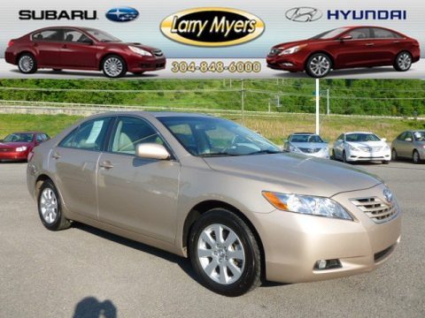 Desert Sand Metallic Toyota Camry XLE.  Click to enlarge.
