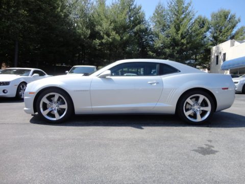 Silver Ice Metallic Chevrolet Camaro SS/RS Coupe.  Click to enlarge.