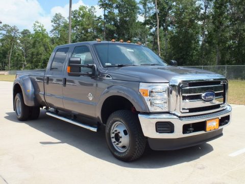 Sterling Grey Metallic Ford F350 Super Duty XLT Crew Cab 4x4 Dually.  Click to enlarge.
