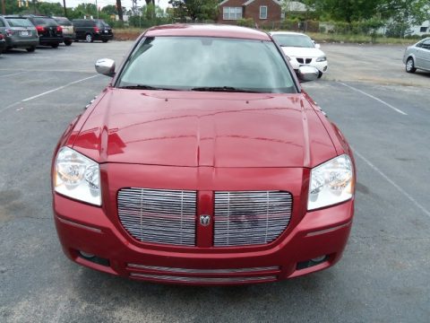 Inferno Red Crystal Pearl Dodge Magnum SXT.  Click to enlarge.