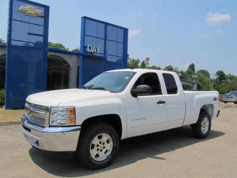 Summit White Chevrolet Silverado 1500 LT Extended Cab 4x4.  Click to enlarge.