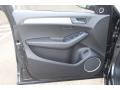 Door Panel of 2012 Audi Q5 3.2 FSI quattro #10