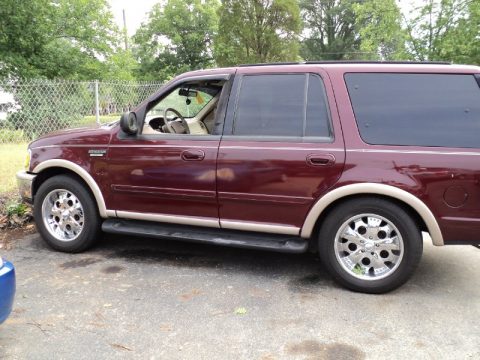 Dark Toreador Red Metallic Ford Expedition XLT 4x4.  Click to enlarge.