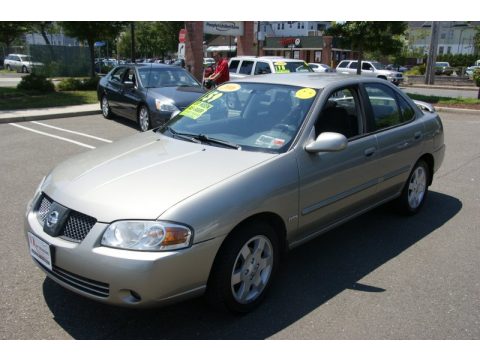 Radium Metallic Nissan Sentra 1.8 S Special Edition.  Click to enlarge.