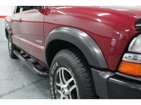 Dark Cherry Red Metallic Chevrolet S10 LS ZR5 Crew Cab 4x4.  Click to enlarge.