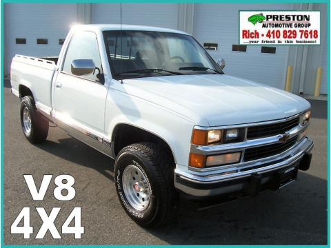 Summit White Chevrolet C/K K1500 Silverado Regular Cab 4x4.  Click to enlarge.