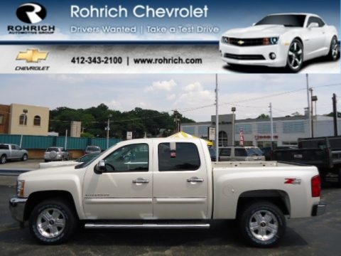 White Diamond Tricoat Chevrolet Silverado 1500 LT Crew Cab 4x4.  Click to enlarge.