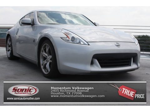 Brilliant Silver Nissan 370Z Touring Coupe.  Click to enlarge.