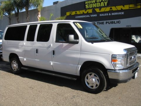 Oxford White Ford E Series Van E150 XLT Passenger.  Click to enlarge.