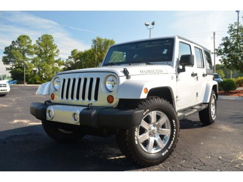 Bright Silver Metallic Jeep Wrangler Unlimited Sahara 4x4.  Click to enlarge.