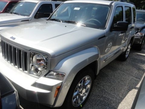 Bright Silver Metallic Jeep Liberty Sport 4x4.  Click to enlarge.