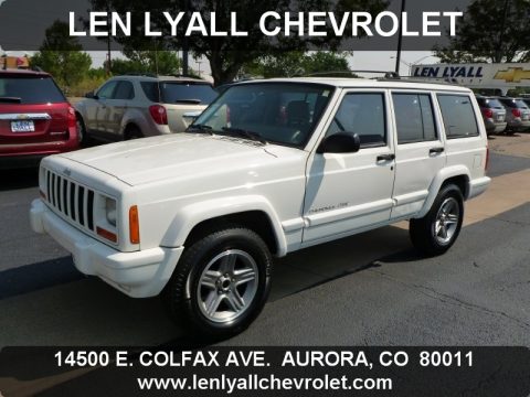 Stone White Jeep Cherokee Classic.  Click to enlarge.