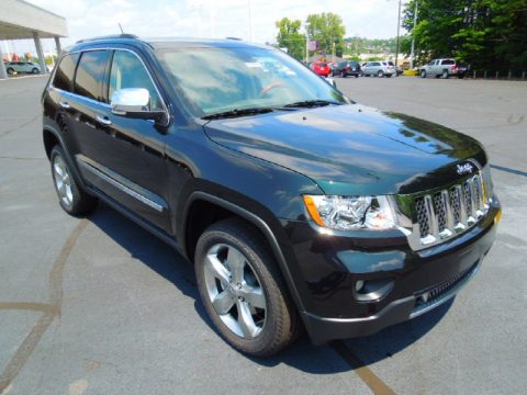 Black Forest Green Pearl Jeep Grand Cherokee Overland.  Click to enlarge.