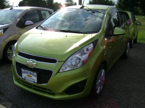 Jalapeno (Green) Chevrolet Spark LT.  Click to enlarge.