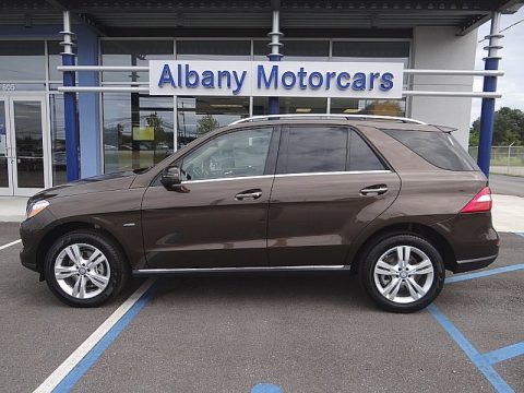 Dakota Brown Metallic Mercedes-Benz ML 350 4Matic.  Click to enlarge.