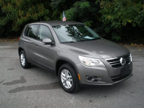 Alpine Gray Metallic Volkswagen Tiguan S.  Click to enlarge.