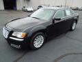 Front 3/4 View of 2013 Chrysler 300  #2