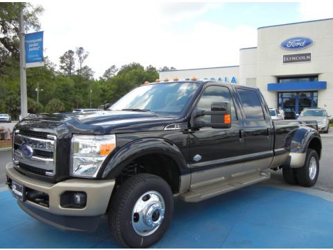 Tuxedo Black Metallic Ford F350 Super Duty King Ranch Crew Cab 4x4 Dually.  Click to enlarge.