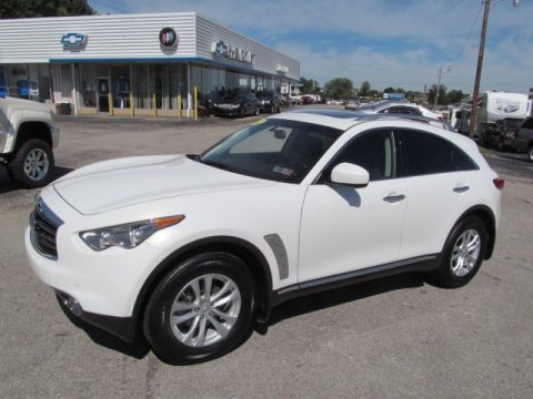Moonlight White Infiniti FX 35 AWD.  Click to enlarge.