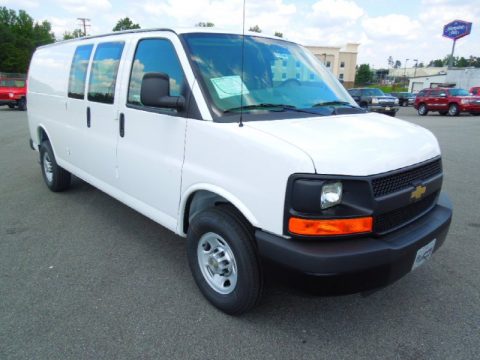 Summit White Chevrolet Express 2500 Cargo Van.  Click to enlarge.