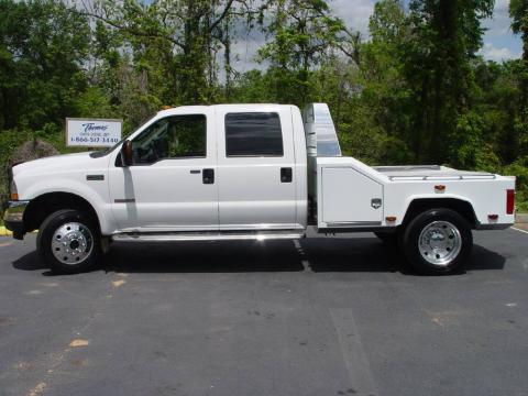 Oxford White Ford F550 Super Duty Lariat Crew Cab 4x4 Dually Chassis.  Click to enlarge.