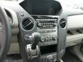 Controls of 2013 Honda Pilot EX-L 4WD #18