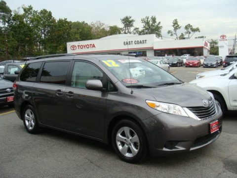 Predawn Gray Mica Toyota Sienna LE.  Click to enlarge.