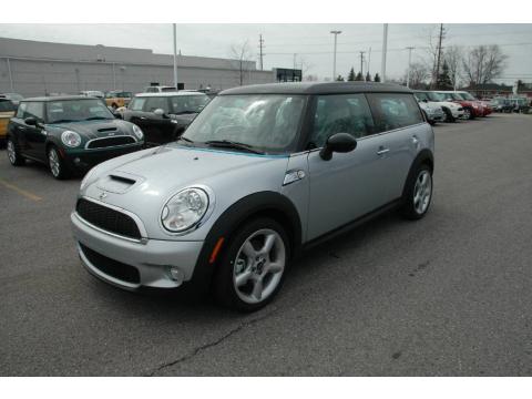 Pure Silver Metallic Mini Cooper S Clubman.  Click to enlarge.