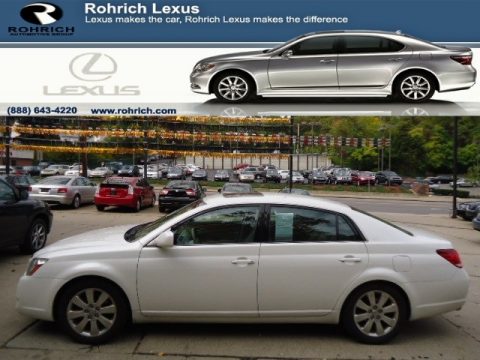 Blizzard White Pearl Toyota Avalon XL.  Click to enlarge.