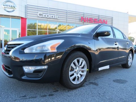 Storm Blue Nissan Altima 2.5 S.  Click to enlarge.