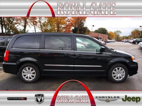 Brilliant Black Crystal Pearl Chrysler Town & Country Touring.  Click to enlarge.