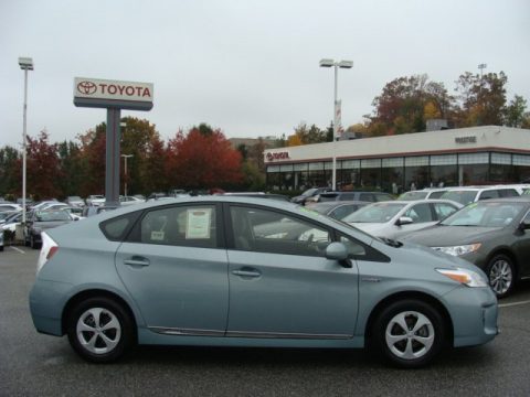 Sea Glass Pearl Toyota Prius 3rd Gen Two Hybrid.  Click to enlarge.