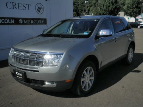 Alloy Grey Metallic Lincoln MKX AWD.  Click to enlarge.
