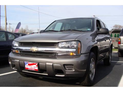 Graystone Metallic Chevrolet TrailBlazer LS 4x4.  Click to enlarge.