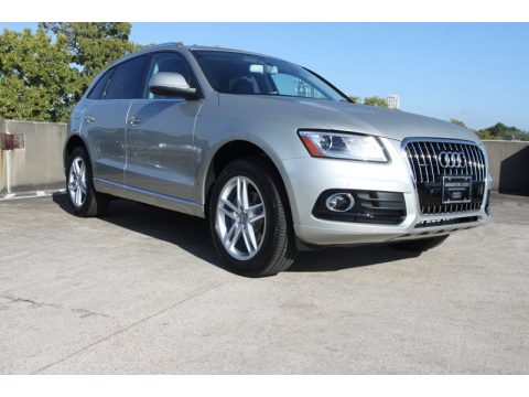 Cuvee Silver Metallic Audi Q5 2.0 TFSI quattro.  Click to enlarge.