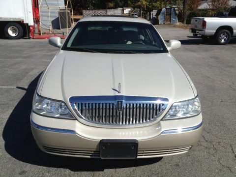 Cashmere Tri-Coat Lincoln Town Car Sedan.  Click to enlarge.