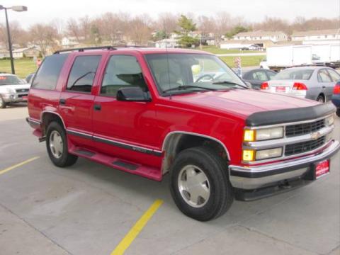 Victory Red Chevrolet Tahoe LT 4x4.  Click to enlarge.