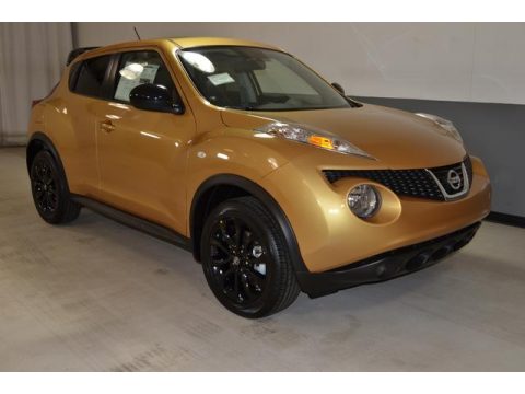 Atomic Gold Nissan Juke SL.  Click to enlarge.