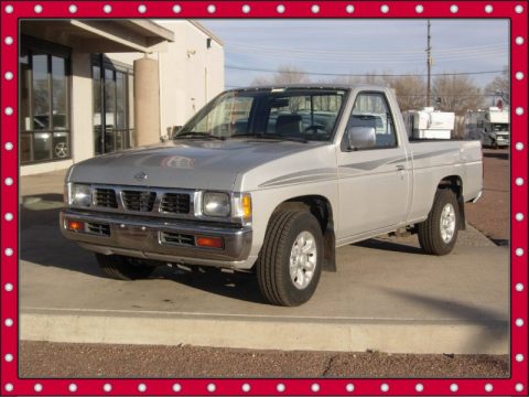 Used nissan hardbody trucks #9