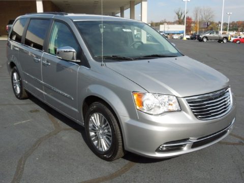 Billet Silver Metallic Chrysler Town & Country Touring - L.  Click to enlarge.