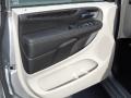 2013 Town & Country Touring - L #10
