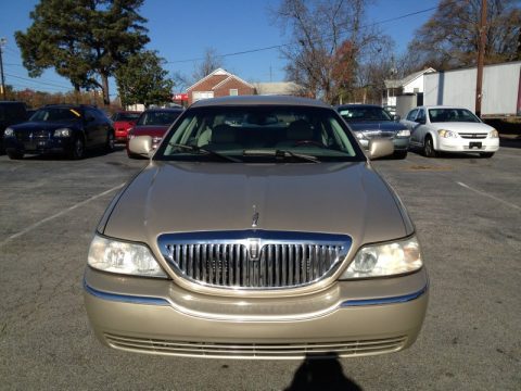 Light French Silk Clearcoat Lincoln Town Car Signature.  Click to enlarge.