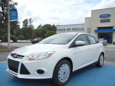 Oxford White Ford Focus SE Sedan.  Click to enlarge.