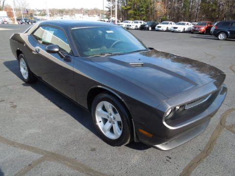 Granite Crystal Metallic Dodge Challenger SXT.  Click to enlarge.