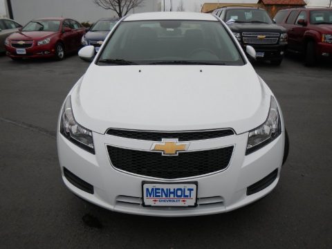 Summit White Chevrolet Cruze LT.  Click to enlarge.