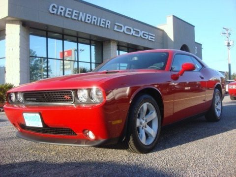 Redline 3-Coat Pearl Dodge Challenger R/T.  Click to enlarge.