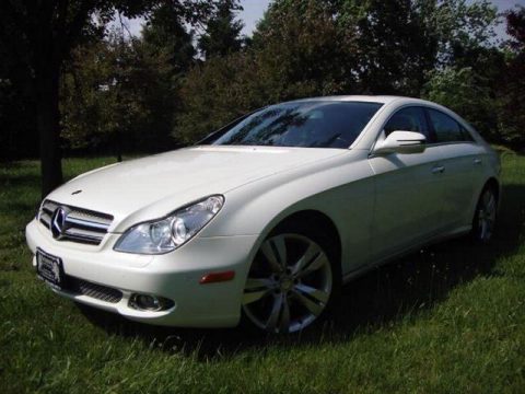 Arctic White Mercedes-Benz CLS 550.  Click to enlarge.