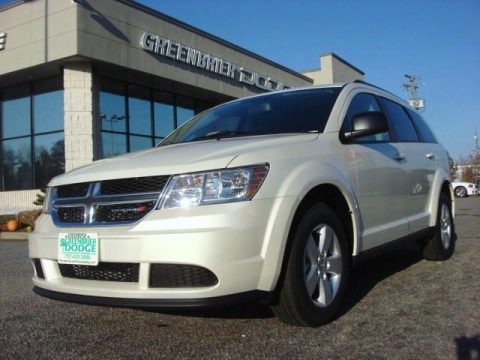 Pearl White Tri Coat Dodge Journey SE.  Click to enlarge.