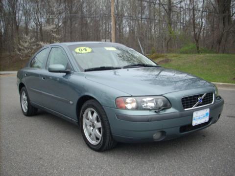 Platinum Green Metallic Volvo S60 2.5T AWD.  Click to enlarge.